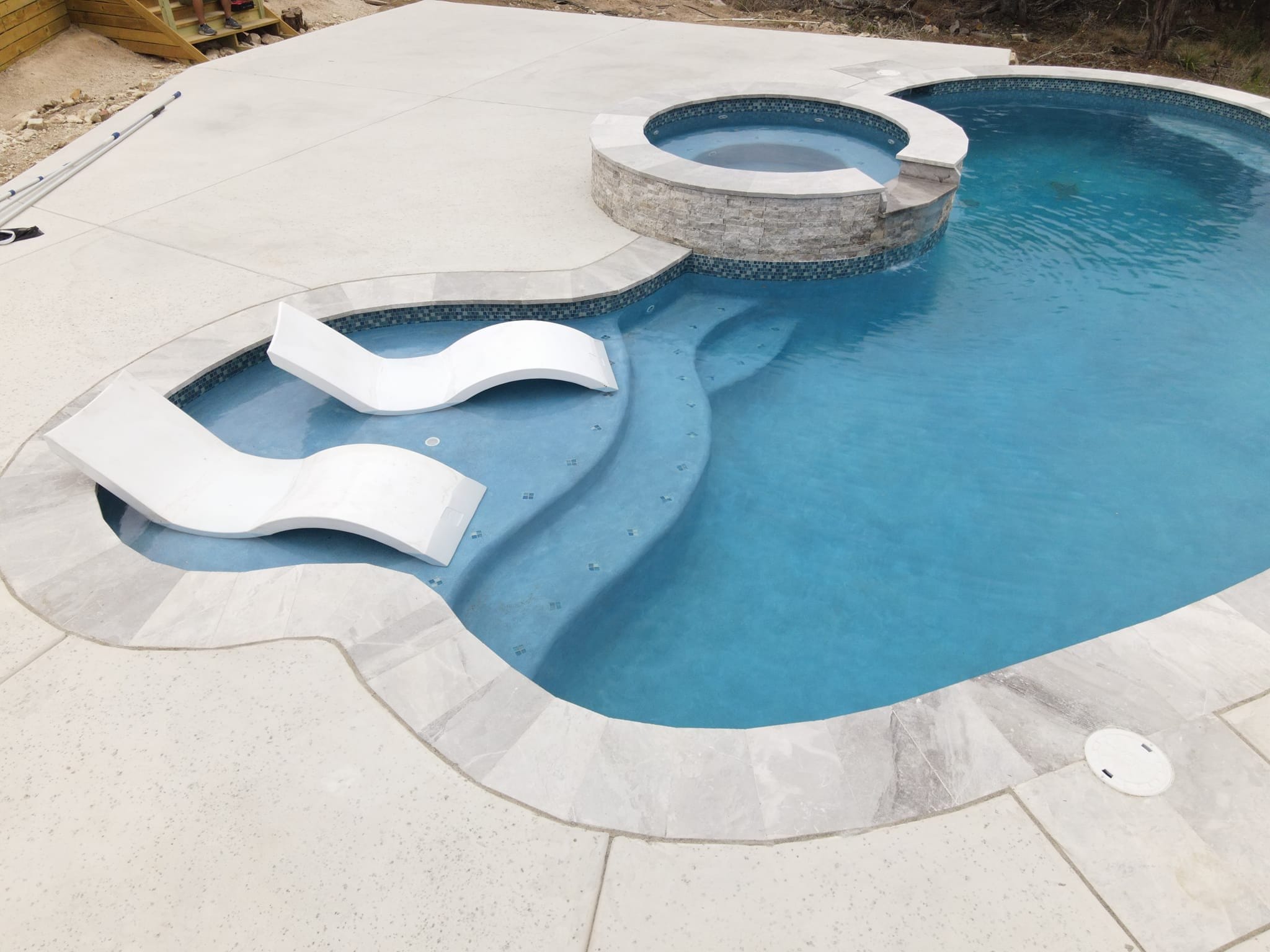 pool repair companies near me
